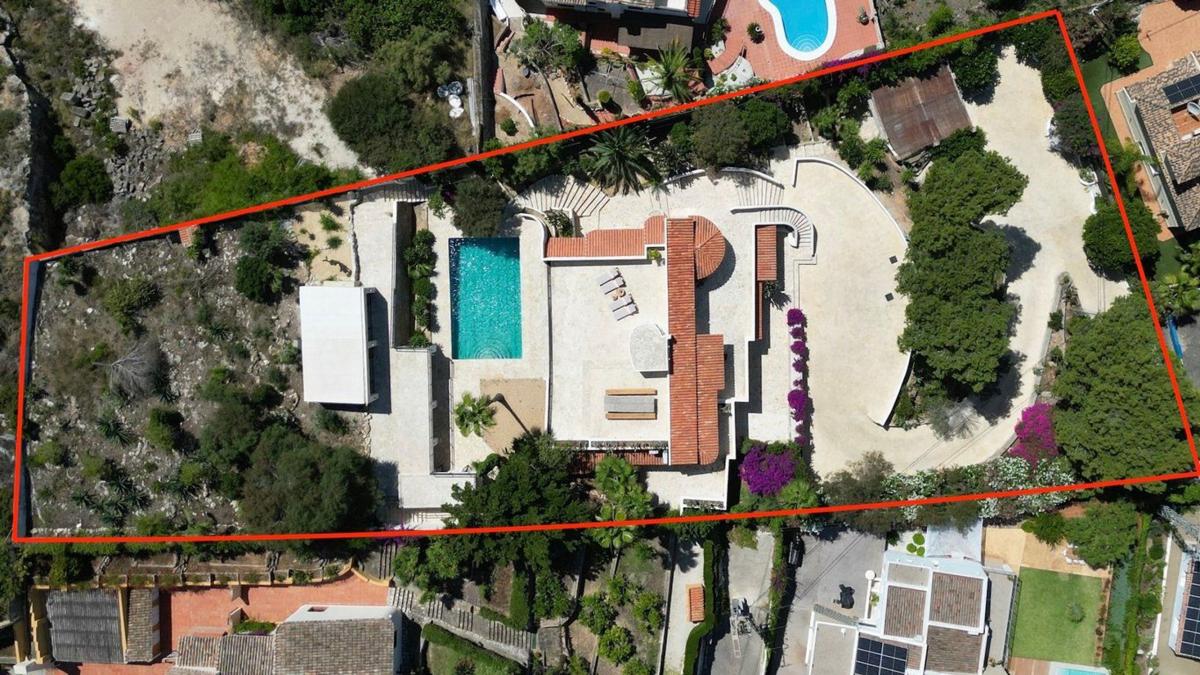 Properties for sale and rent in Spain photo 3