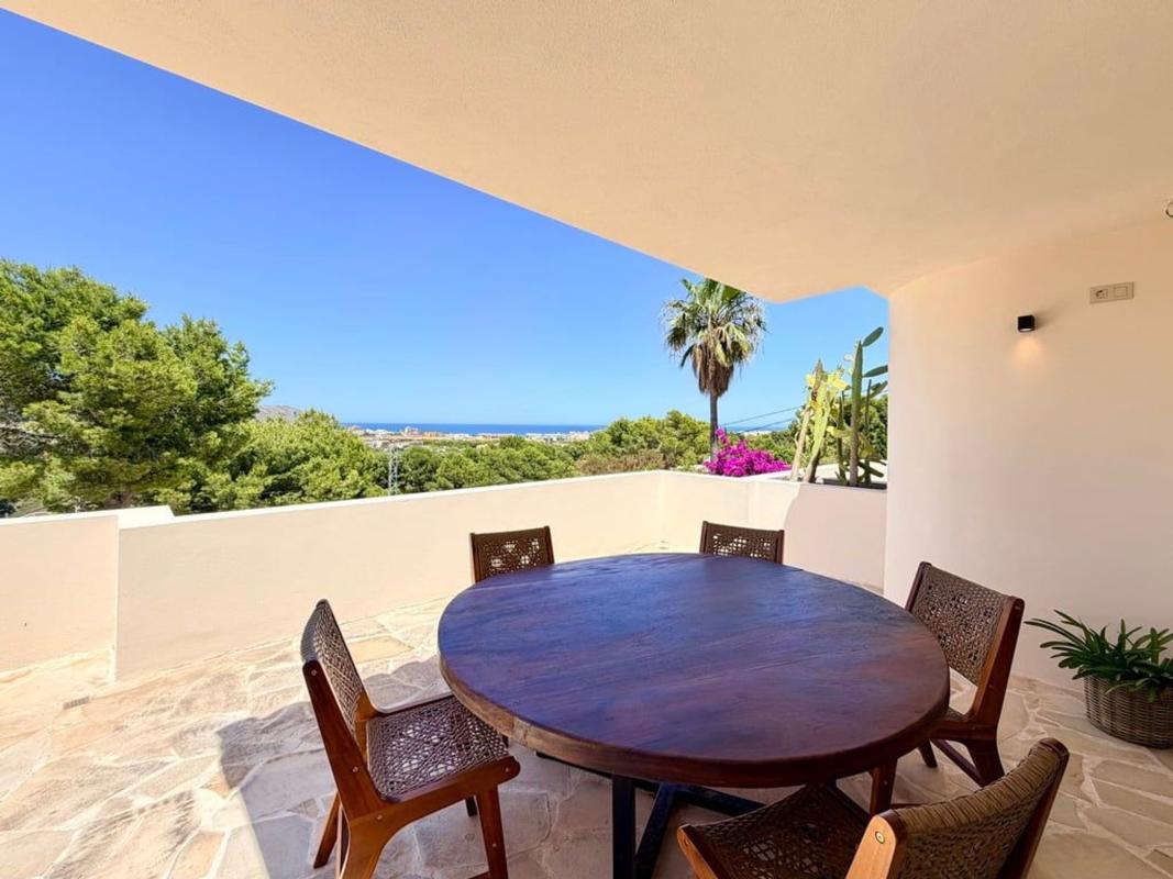 Properties for sale and rent in Spain photo 4