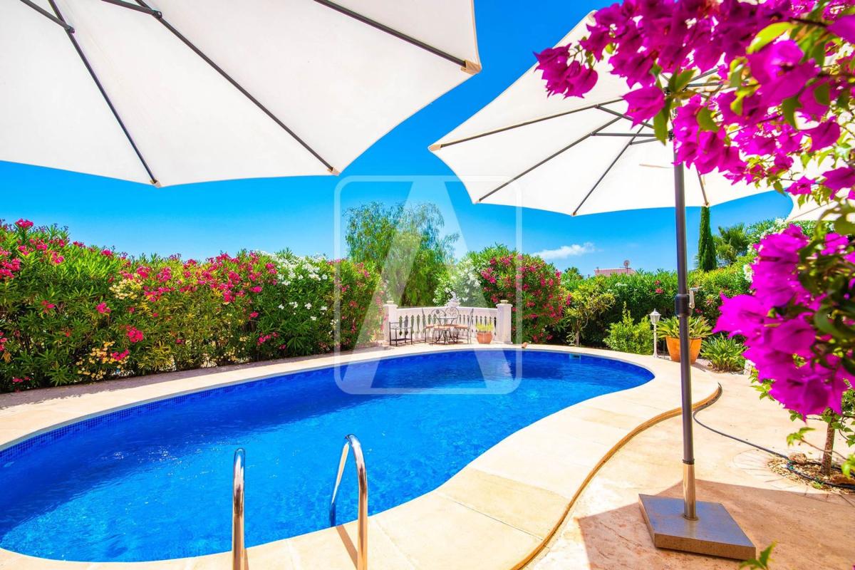 Sale of independent chalet in Casa o chalet en Cometa-Carrió, Calpe, Calpe
photo 3