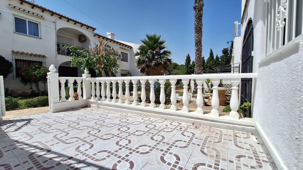 Venta de piso en Piso en Los Balcones - Los Altos del Edén, Torrevieja, Torrevieja
photo 3