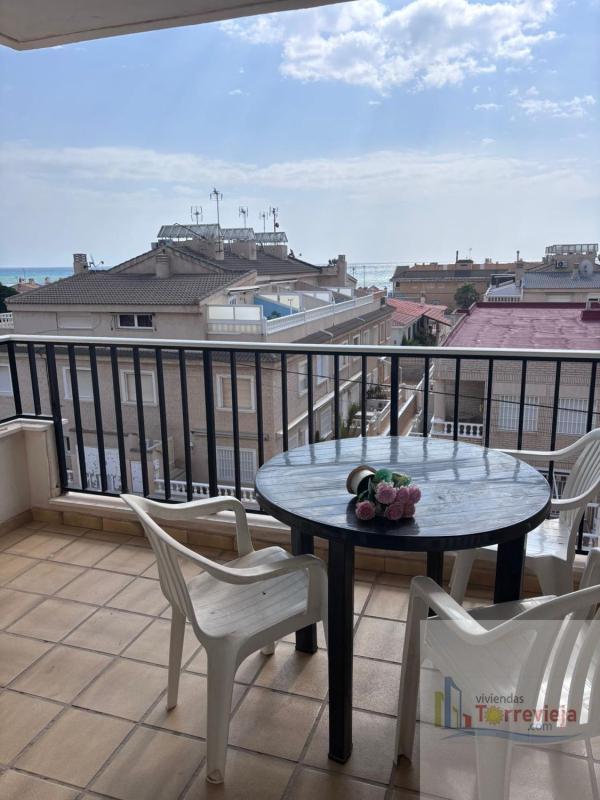 Venta de piso en Piso en Los Europeos, Torrevieja, Torrevieja
photo 2