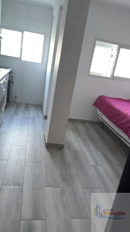 Venta de piso en Piso en Los Europeos, Torrevieja, Torrevieja
photo 5