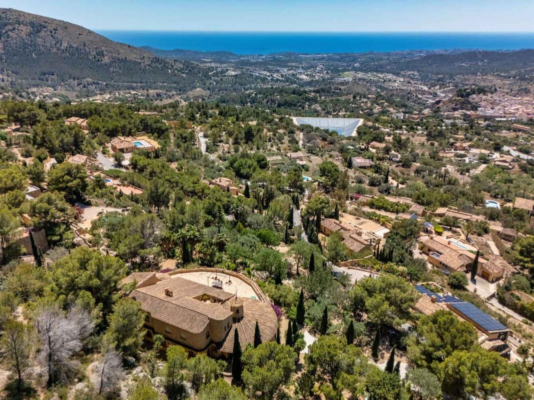 Sale of independent chalet in Casa o chalet en Finestrat Pueblo, Finestrat, Finestrat
photo 2