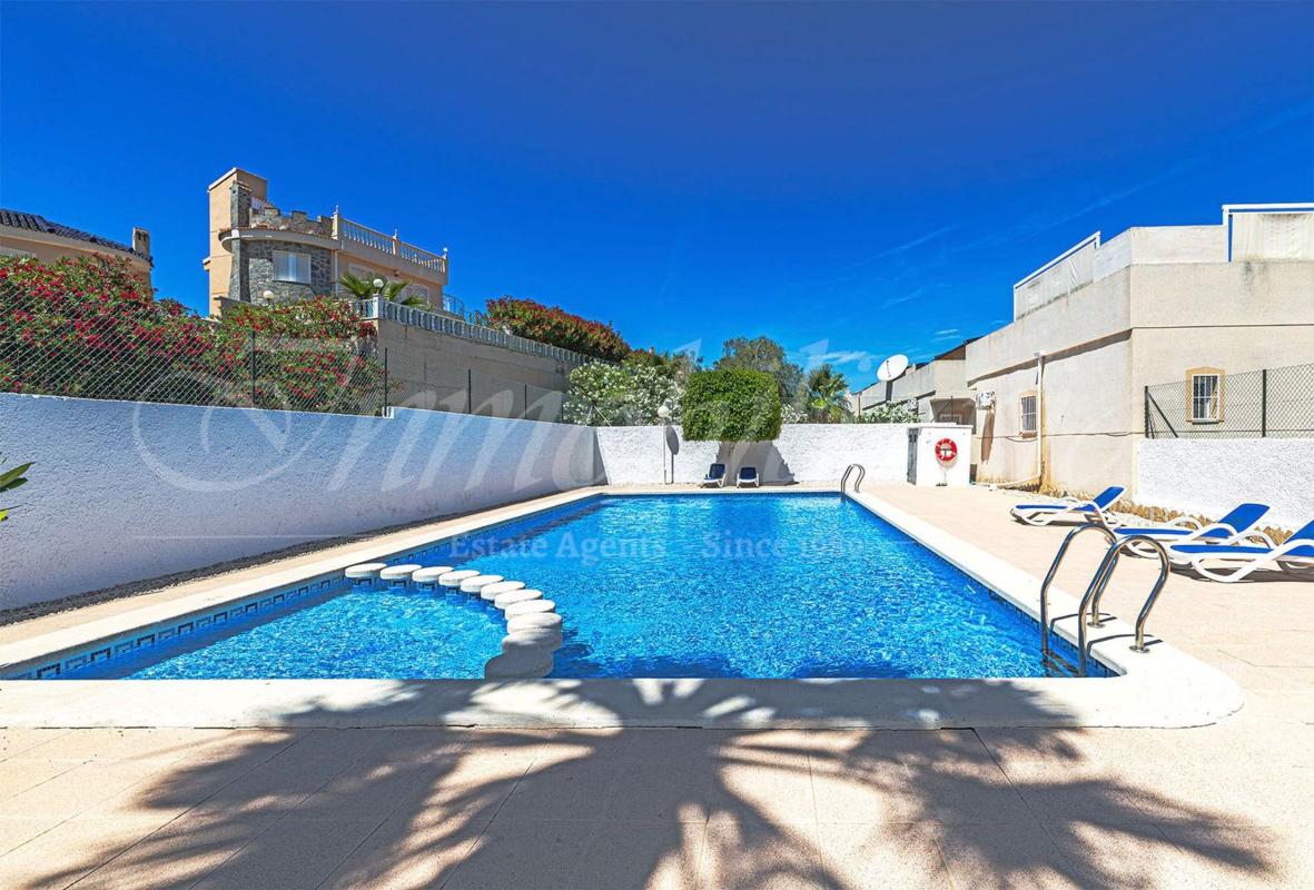 Продажа квартиры на Piso en Calle Sierra del Maestrazgo Nº2, 491, La Marquesa, Rojales, Рохалес
photo 2