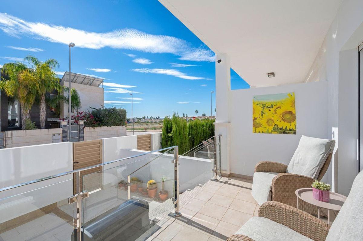 Venta de piso en Piso en Avenida del Mar, Pueblo Bravo, Rojales, Rojales
 photo 2