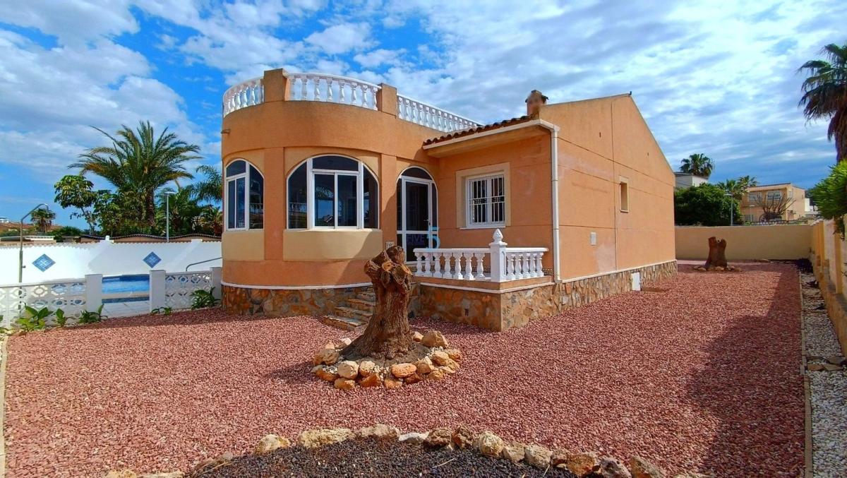 Продажа отдельного шале в Casa o chalet en Heredades, Rojales, Рохалес photo 2