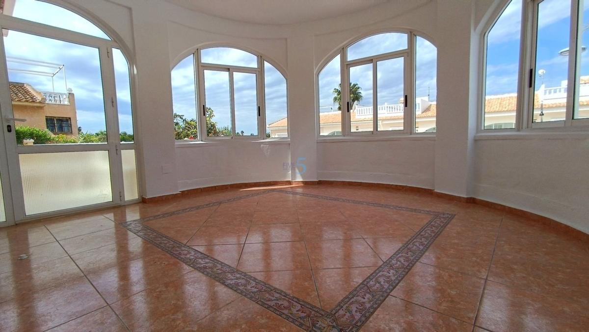 Продажа отдельного шале в Casa o chalet en Heredades, Rojales, Рохалес photo 3
