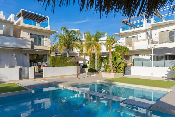 Duplex en venta en Dúplex en Avenida de Almería, Lo Marabú, Rojales, Rojales photo 1