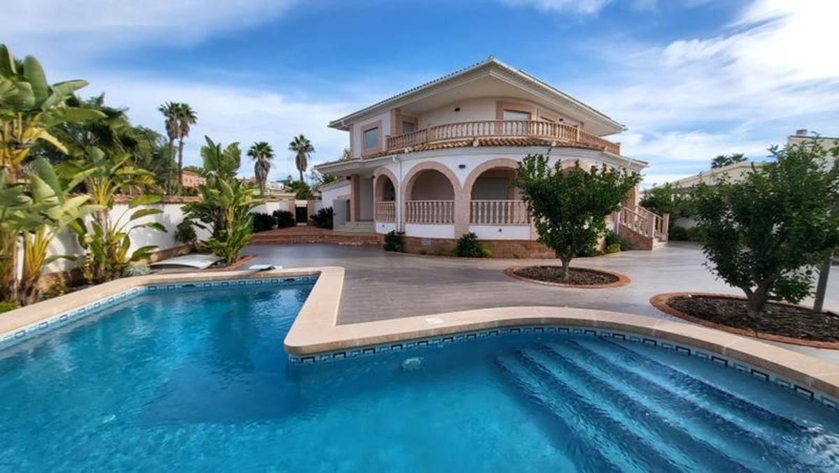 Properties for sale and rent in Spain photo 1