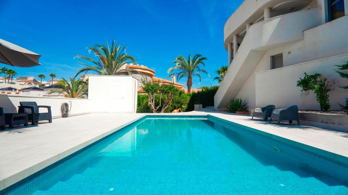 Properties for sale and rent in Spain photo 2
