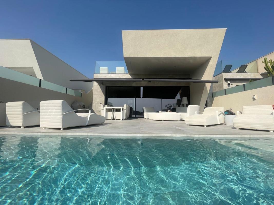 Properties for sale and rent in Spain photo 1