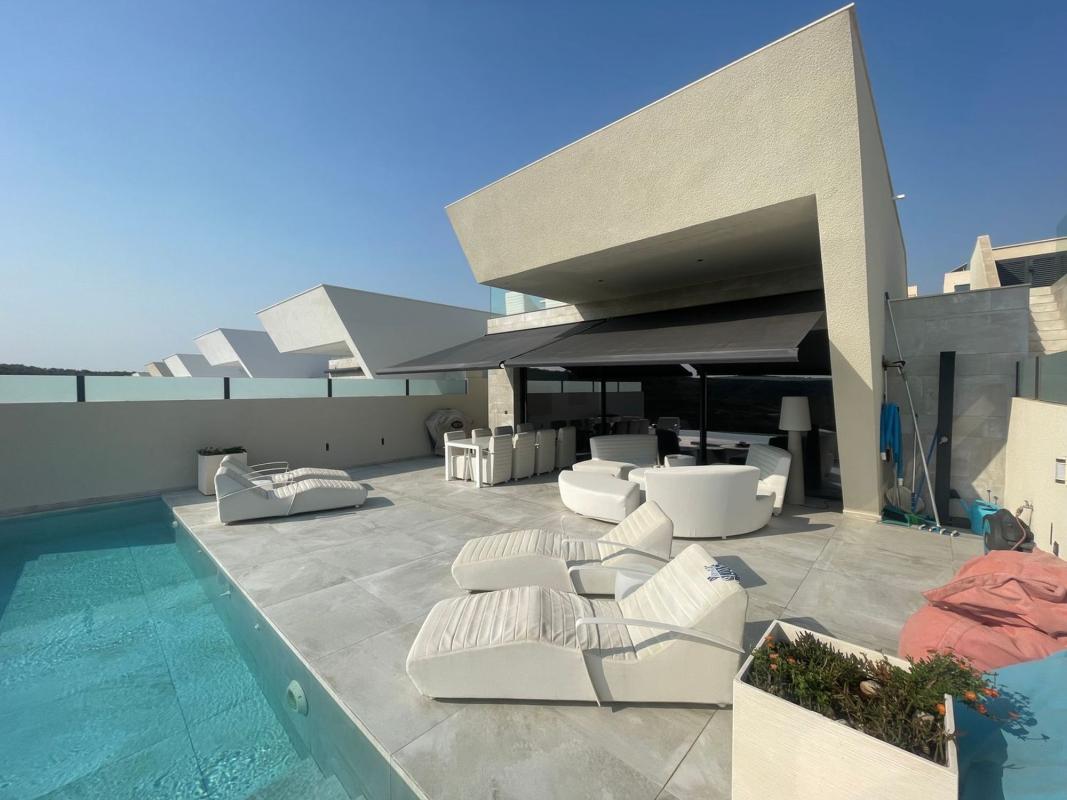 Properties for sale and rent in Spain photo 2