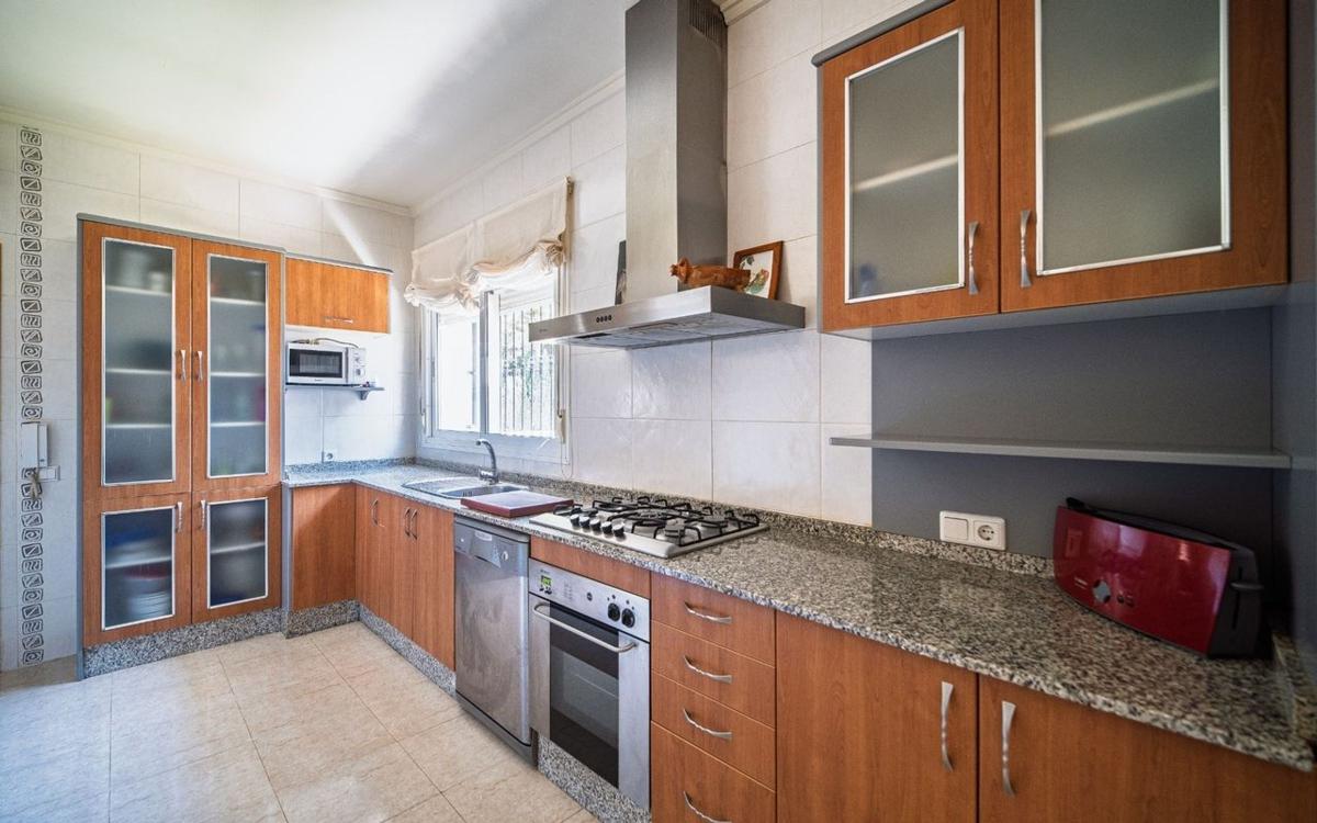 Properties for sale and rent in Spain photo 4