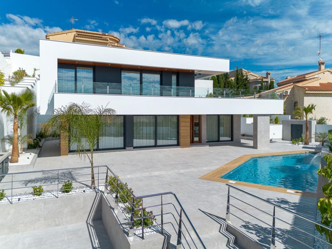 Properties for sale and rent in Spain photo 2