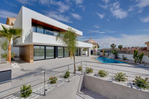 Casa o chalet independiente en Calle Pico del Puig Campana, 4, La Marquesa, Rojales thumbnail 2