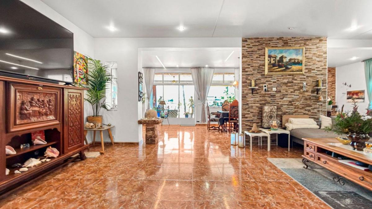 Properties for sale and rent in Spain photo 3