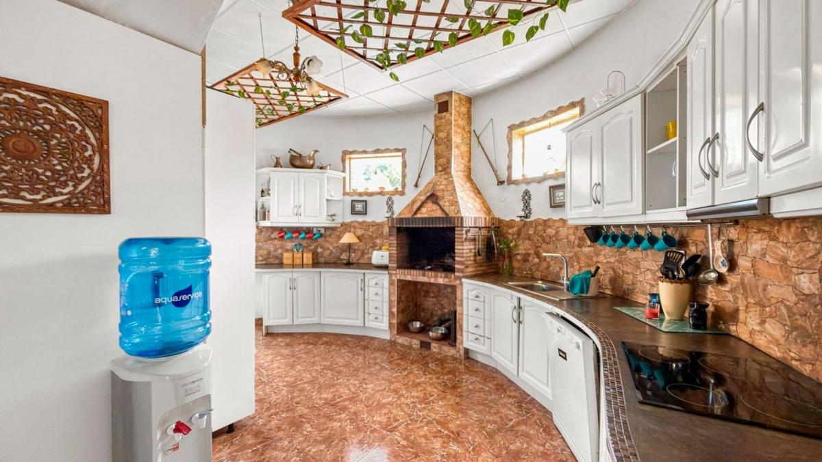 Properties for sale and rent in Spain photo 4