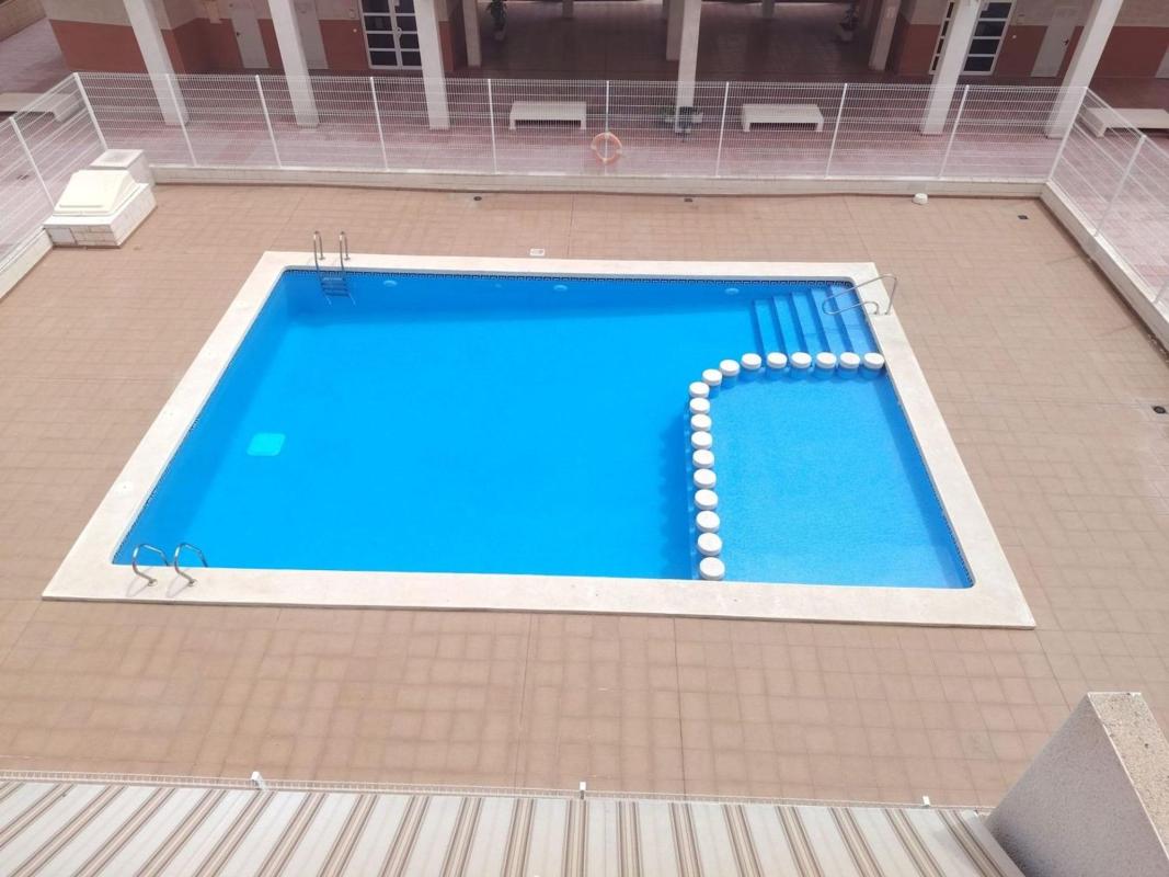 Venta de piso en Piso en Garbinet - Parque de las Avenidas, Alicante / Alacant, Alicante / Alacant
 photo 2