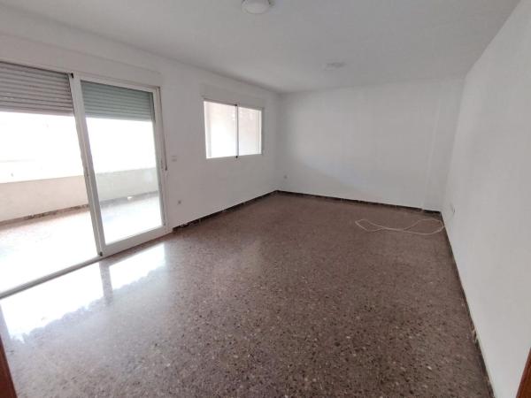 Venta de piso en Piso en Garbinet - Parque de las Avenidas, Alicante / Alacant, Alicante / Alacant
 photo 4