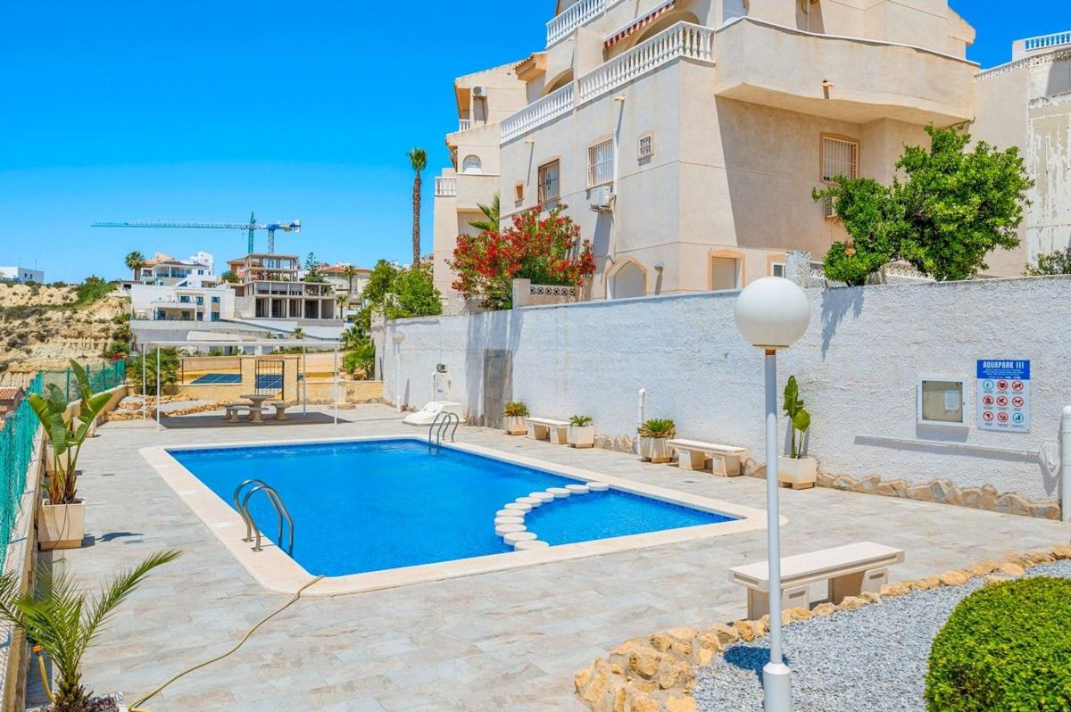 Properties for sale and rent in Spain photo 2