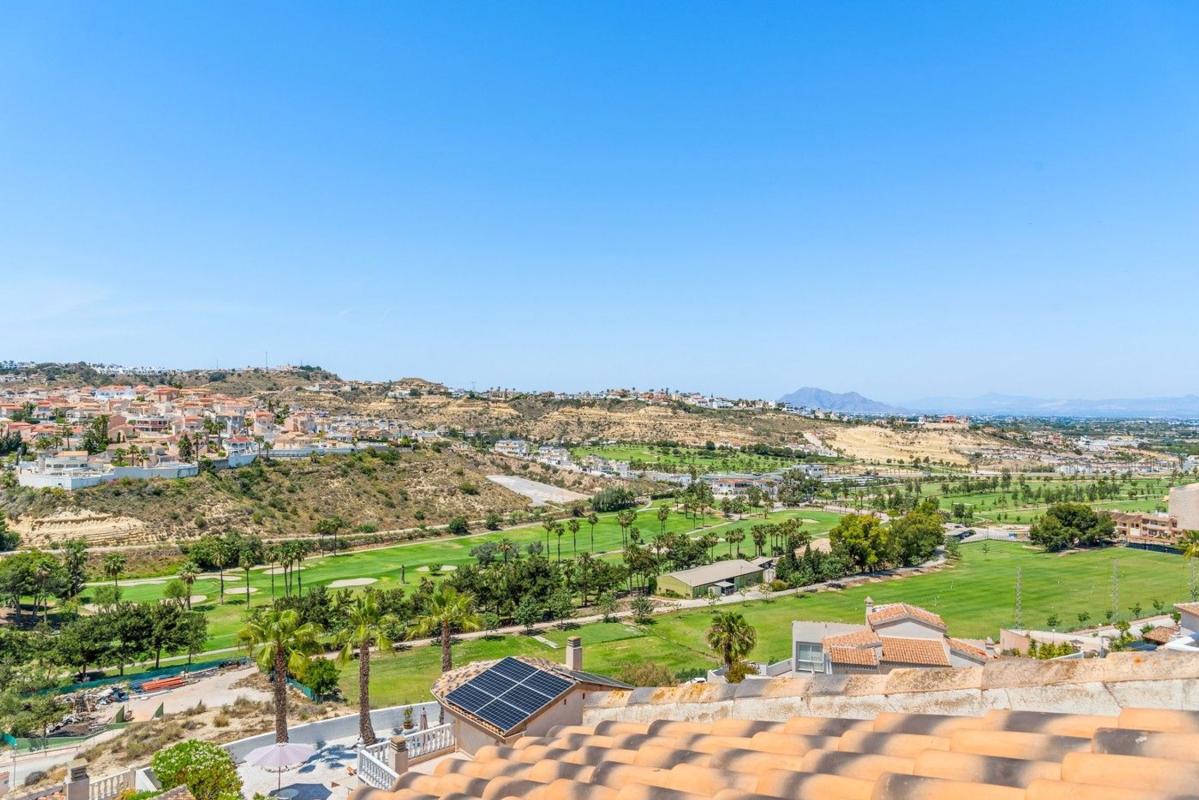 Properties for sale and rent in Spain photo 5