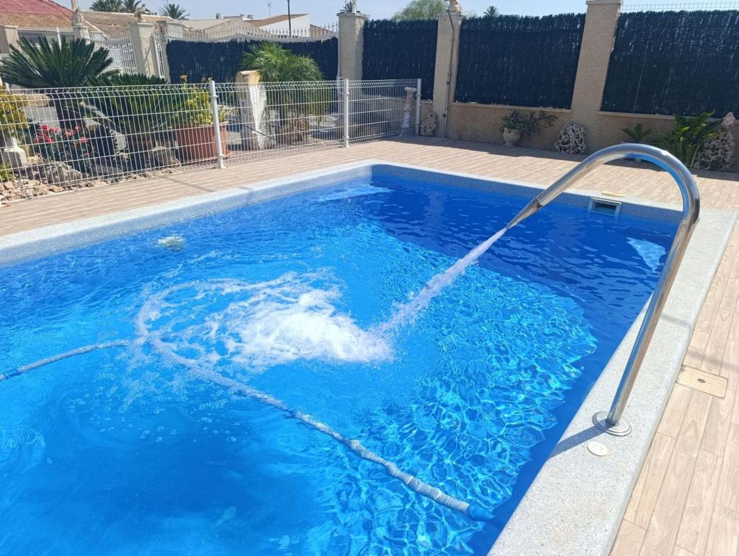 Properties for sale and rent in Spain photo 1
