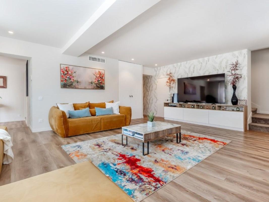 Properties for sale and rent in Spain photo 4