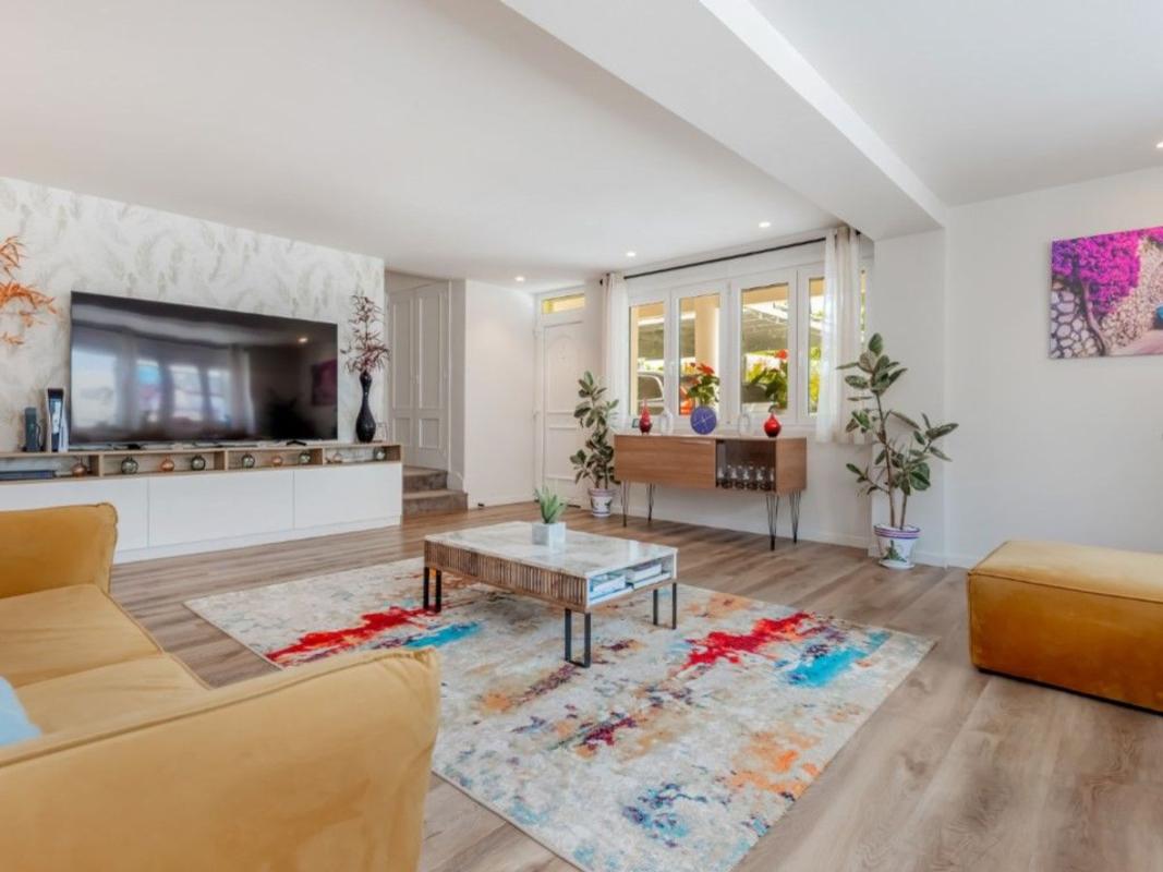 Properties for sale and rent in Spain photo 5