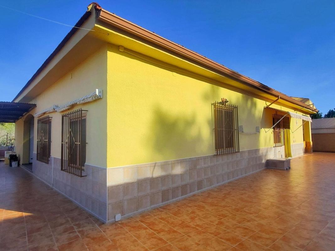 Sale of independent chalet in Casa o chalet en Calle Castelar, Las Fuentes - Los Cipreses, Aspe, Aspe
photo 1