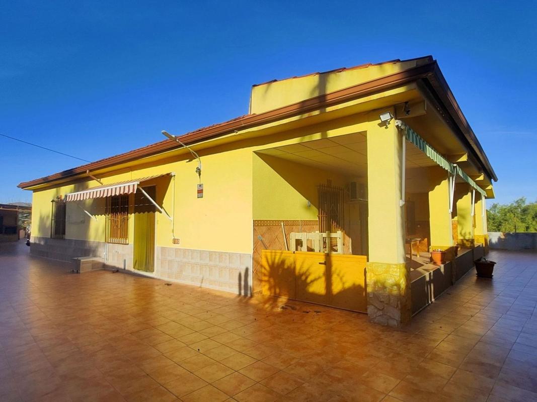 Sale of independent chalet in Casa o chalet en Calle Castelar, Las Fuentes - Los Cipreses, Aspe, Aspe
photo 2