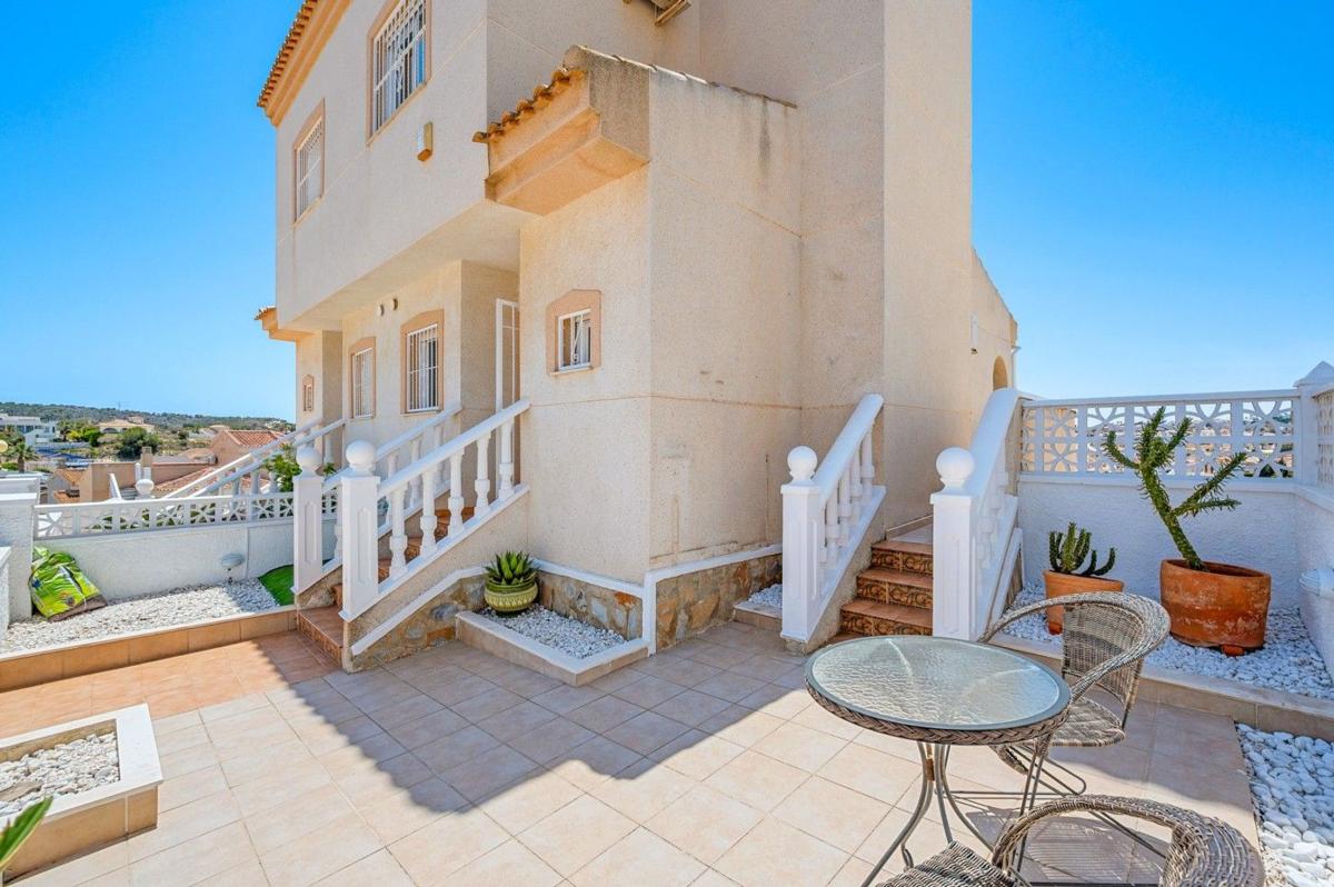 Properties for sale and rent in Spain photo 3