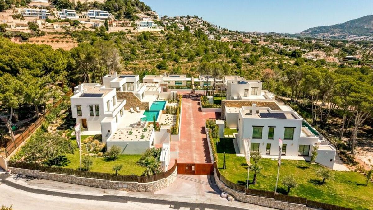 Properties for sale and rent in Spain photo 3