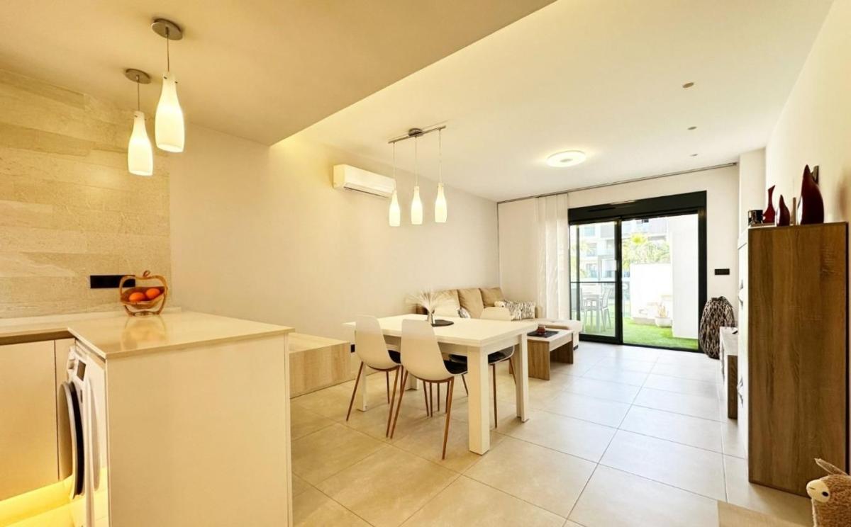 Sale of apartment in Piso en Calle el Tomello, Urbanizaciones, Guardamar del Segura, Guardamar del Segura
photo 3