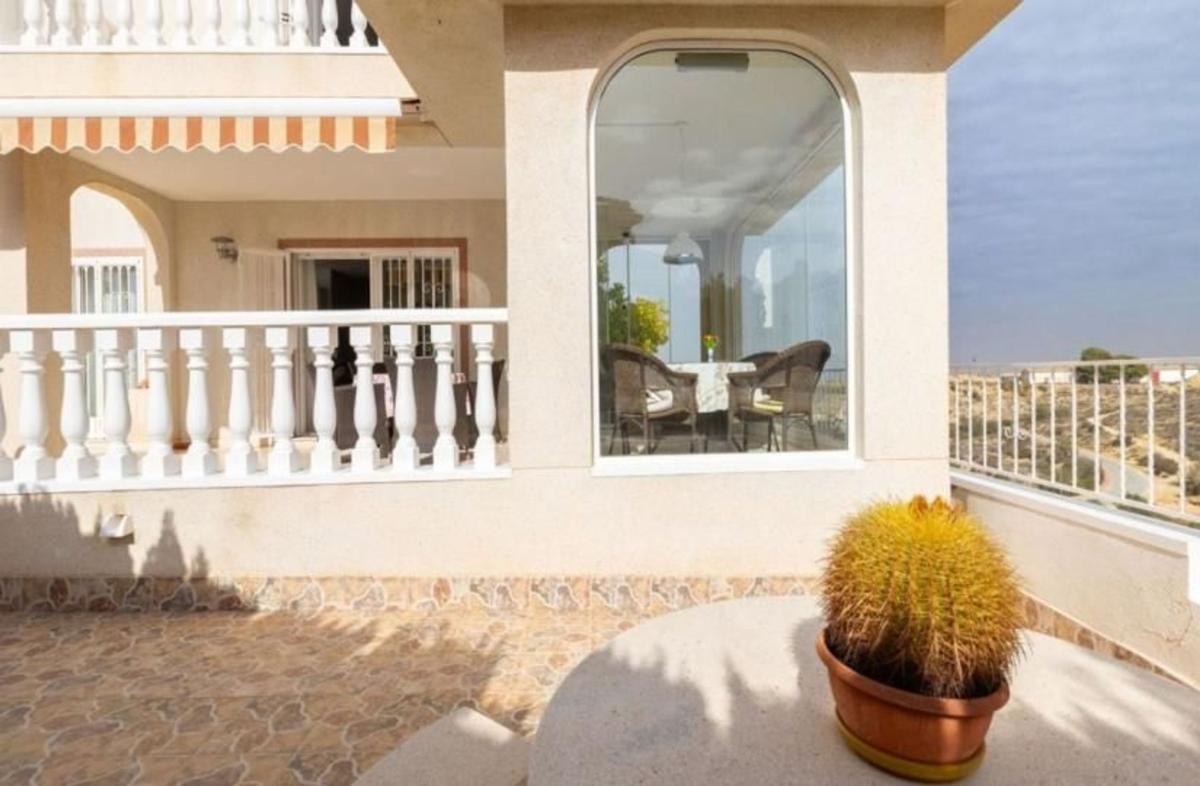 Properties for sale and rent in Spain photo 5