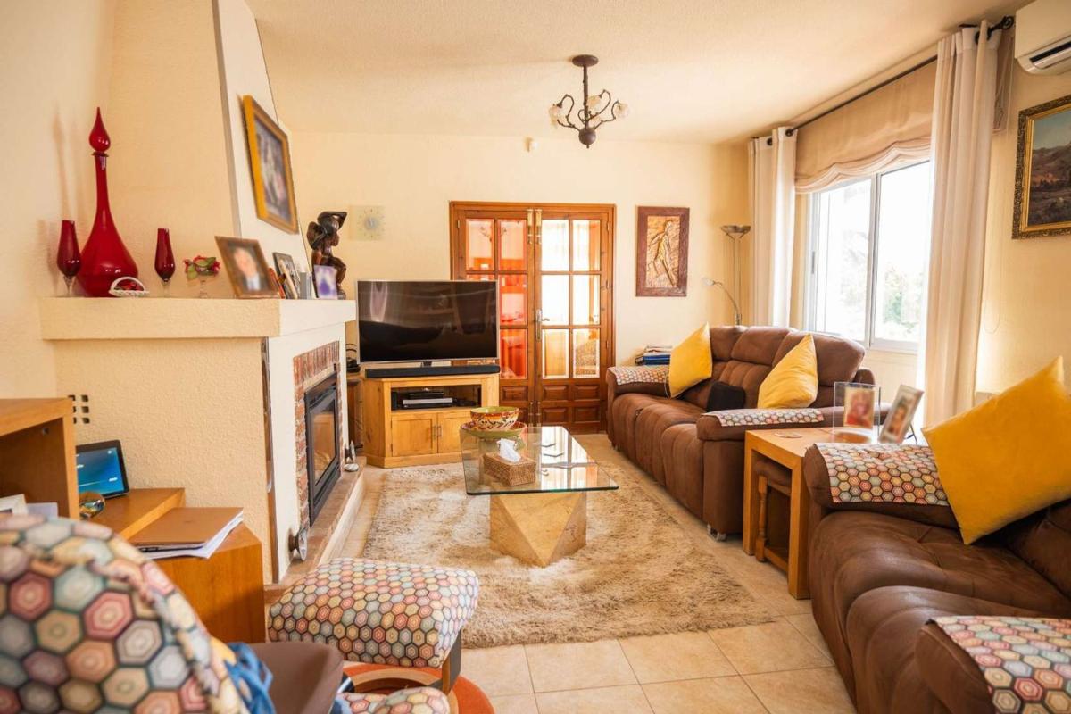 Sale of townhouse in Chalet adosado en Las Filipinas, Orihuela , Orihuela photo 2