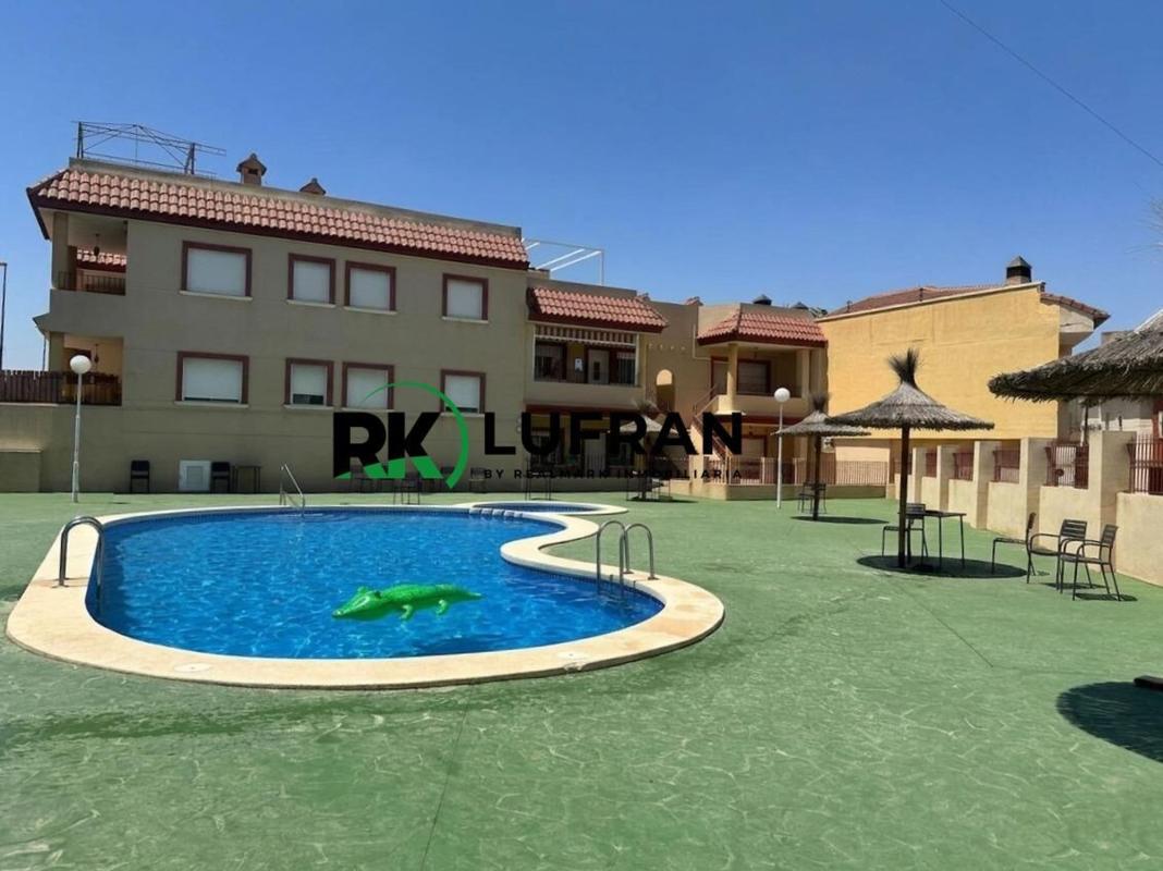 Venta de piso en Piso en Desamparados-Hurchillo-Torremendo, Orihuela, Orihuela
 photo 2