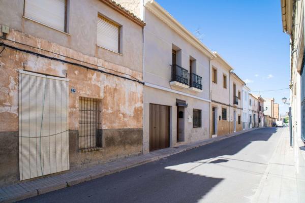 Chalet adosado en Pinoso photo 3