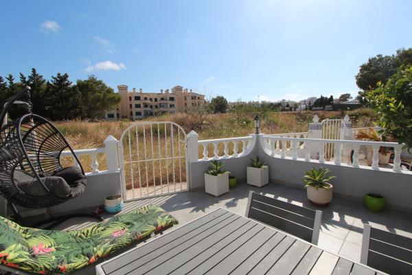 Chalet adosado en Calle Belice, 1, Las Filipinas, Orihuela thumbnail 2