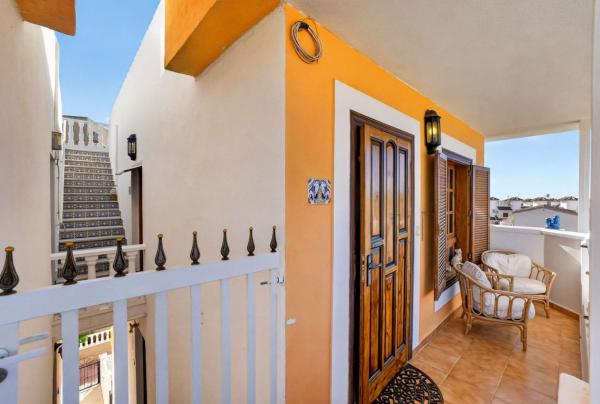 Sale of flat in Piso en Calle Limón s/n, Horizonte - La Campana, Orihuela, Orihuela
thumbnail 2