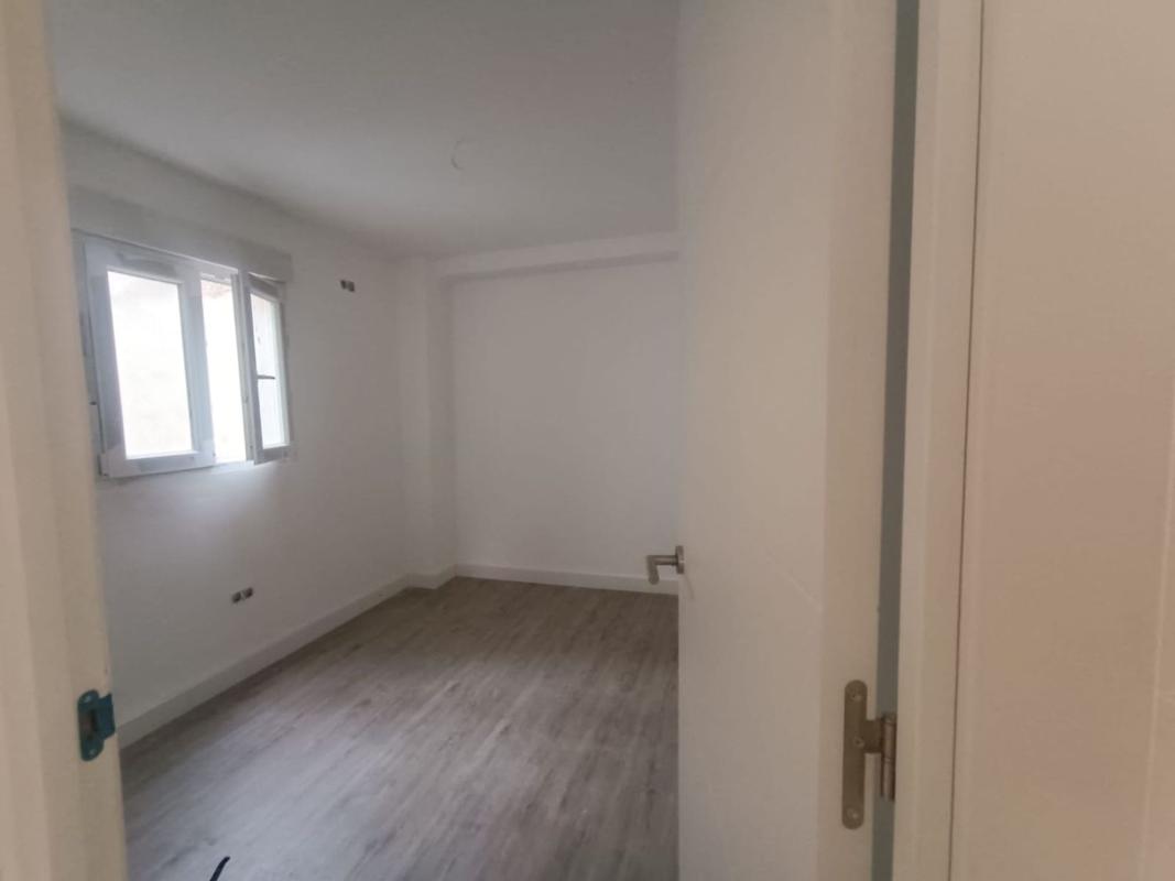 Sale of apartment in Piso en Calle Blas Valero, 32, Pont Nou-Corazón de Jesús, Elche / Elx, Elche / Elx
 photo 3