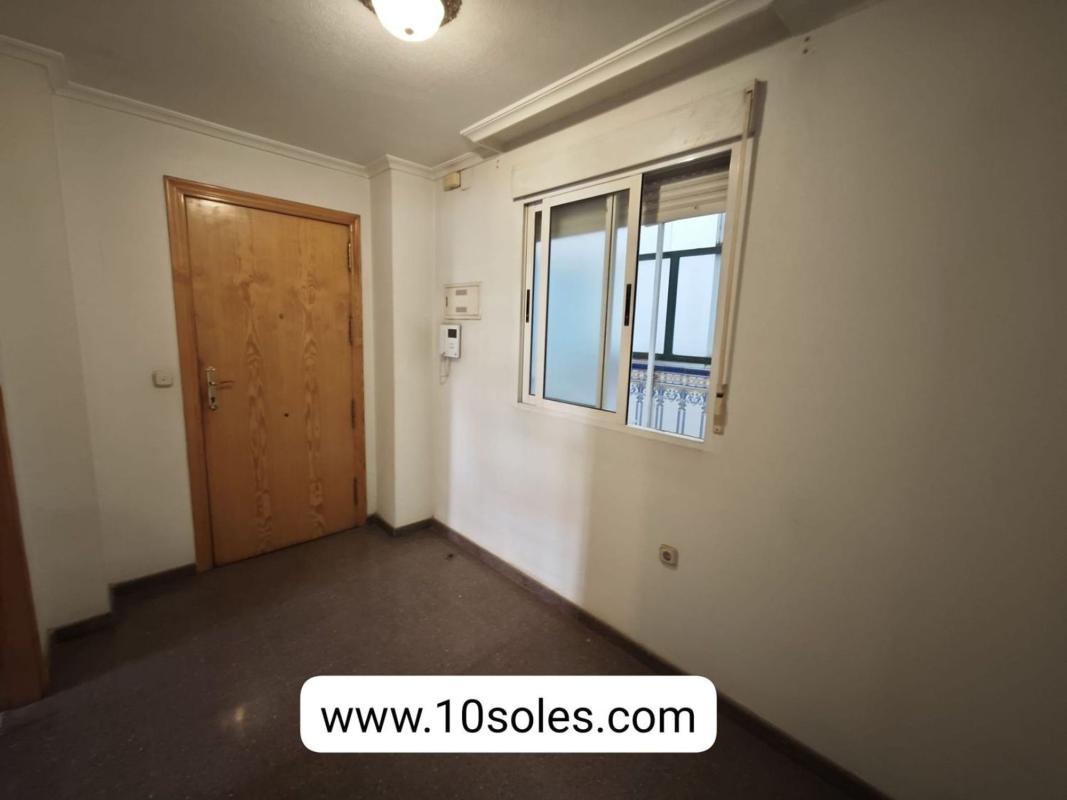 Venta de piso en Piso en Orihuela Ciudad, Orihuela, Orihuela
photo 1