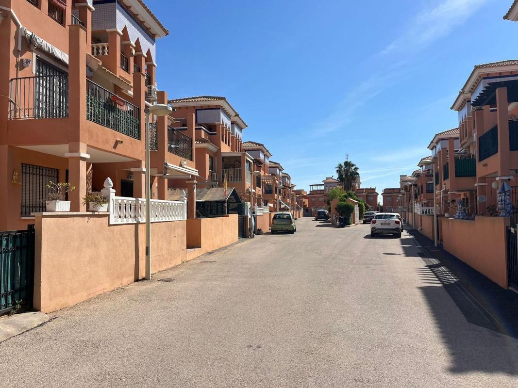 Properties for sale and rent in Spain photo 3