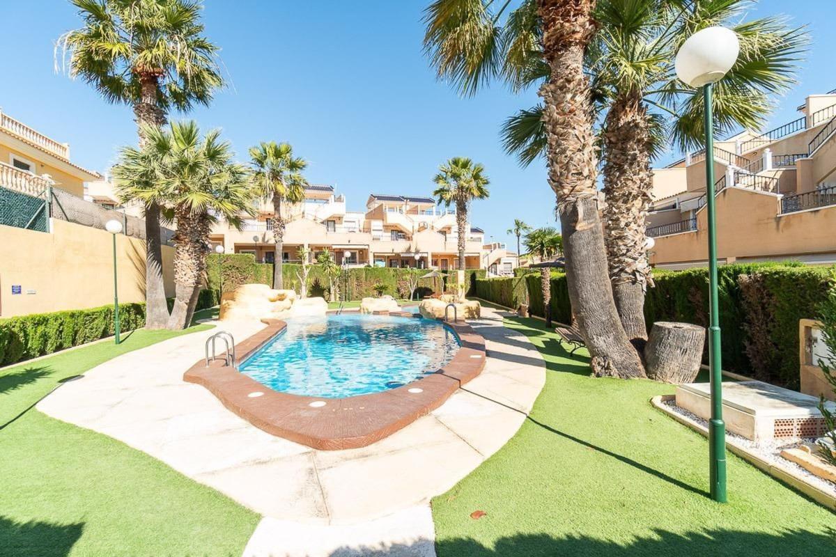 Properties for sale and rent in Spain photo 2