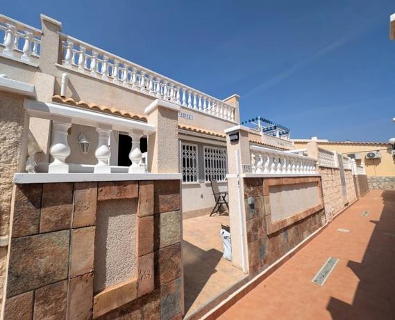 Chalet adosado en Calle de las Golondrinas, 10, La Chismosa, Orihuela photo 1