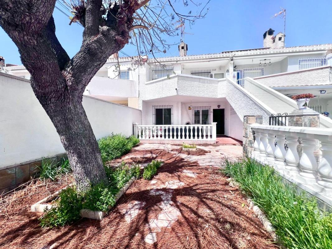 Properties for sale and rent in Spain photo 1