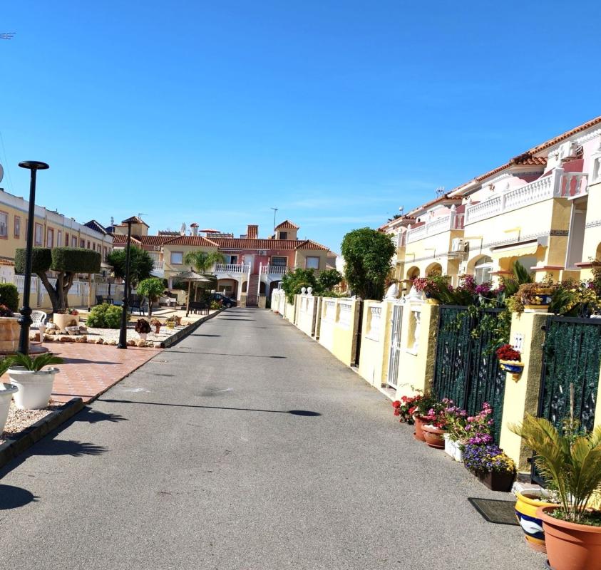 Properties for sale and rent in Spain photo 2
