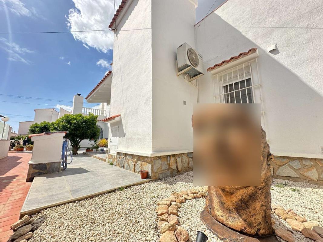 Properties for sale and rent in Spain photo 1