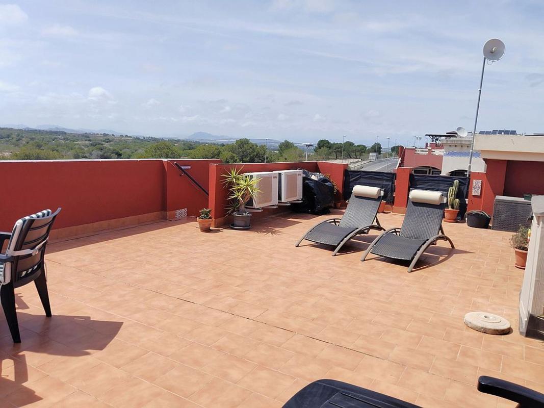 Penthouse sale in  Ático en Calle Lago de Sanabria, Zona Lago - Los Almendros, Orihuela, Orihuela photo 4