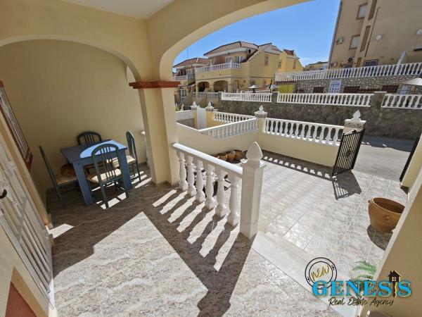 Chalet adosado en F-2 Filipinas Oeste, 2, Las Filipinas, Orihuela photo 1