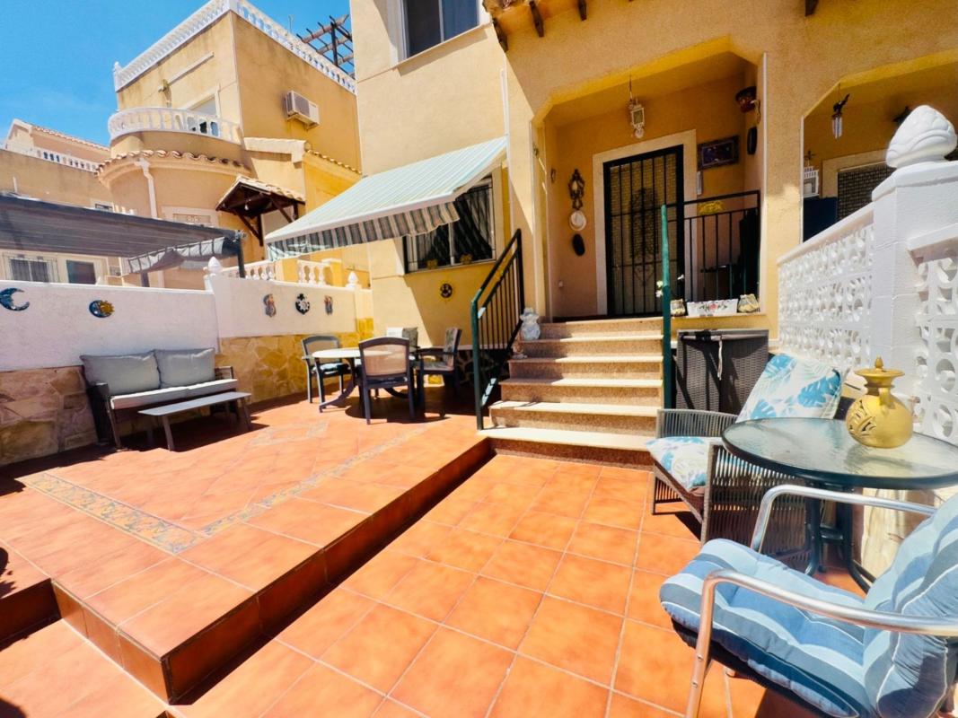 Properties for sale and rent in Spain photo 5